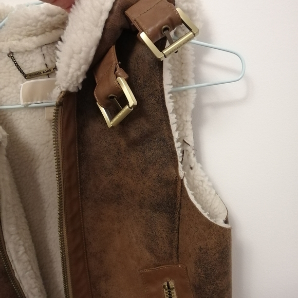 Like brand new. - Picture 12 of 13